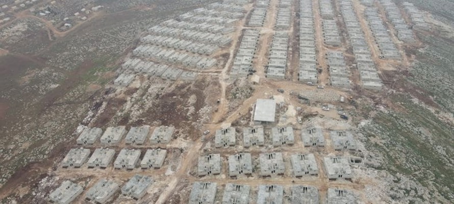 1000 maisons en 100 heures pour les réfugiés syriens suite au séisme
